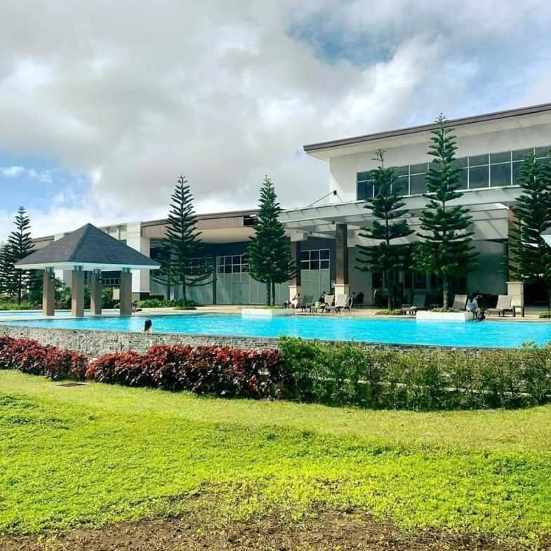 R&A Staycation At Wind Residence Tagaytay City Εξωτερικό φωτογραφία